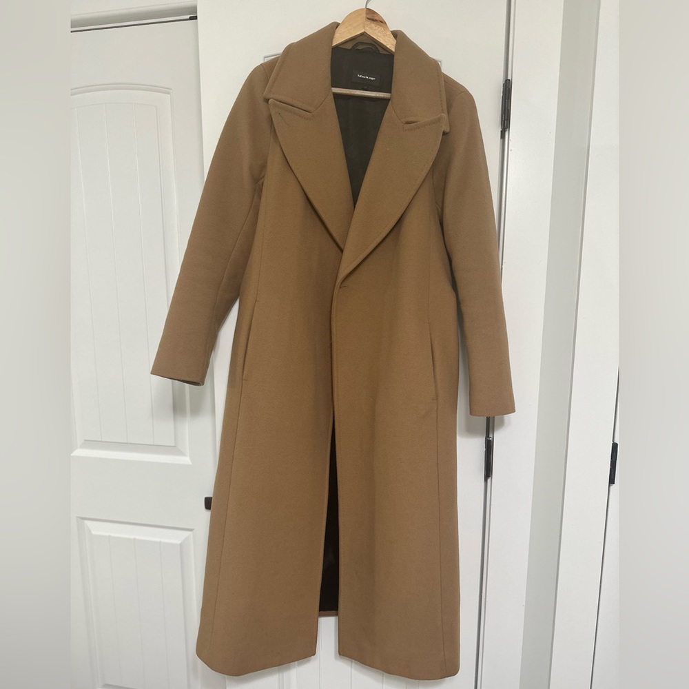 Beautiful! Excellent condition! Mackage Babie Coat Large